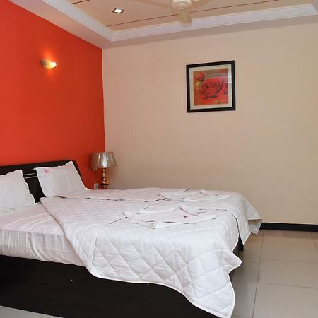 Hotel Subhalakshmi Palace Karaikkudi Esterno foto