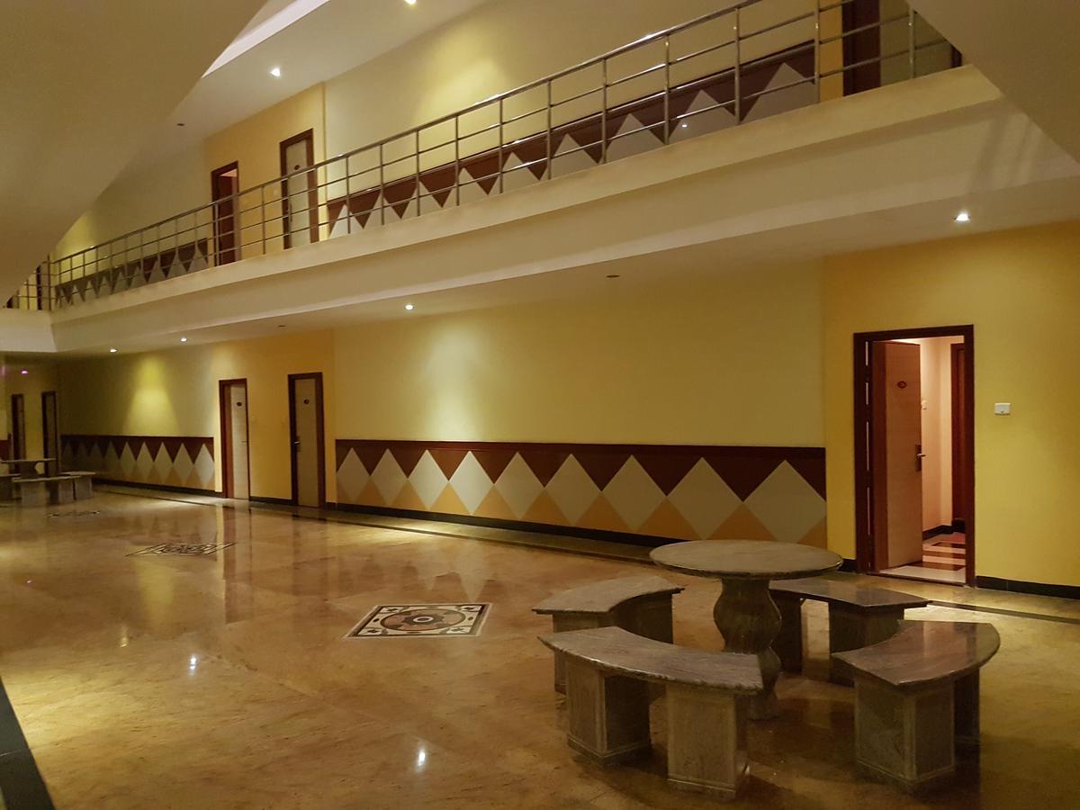 Hotel Subhalakshmi Palace Karaikkudi Esterno foto