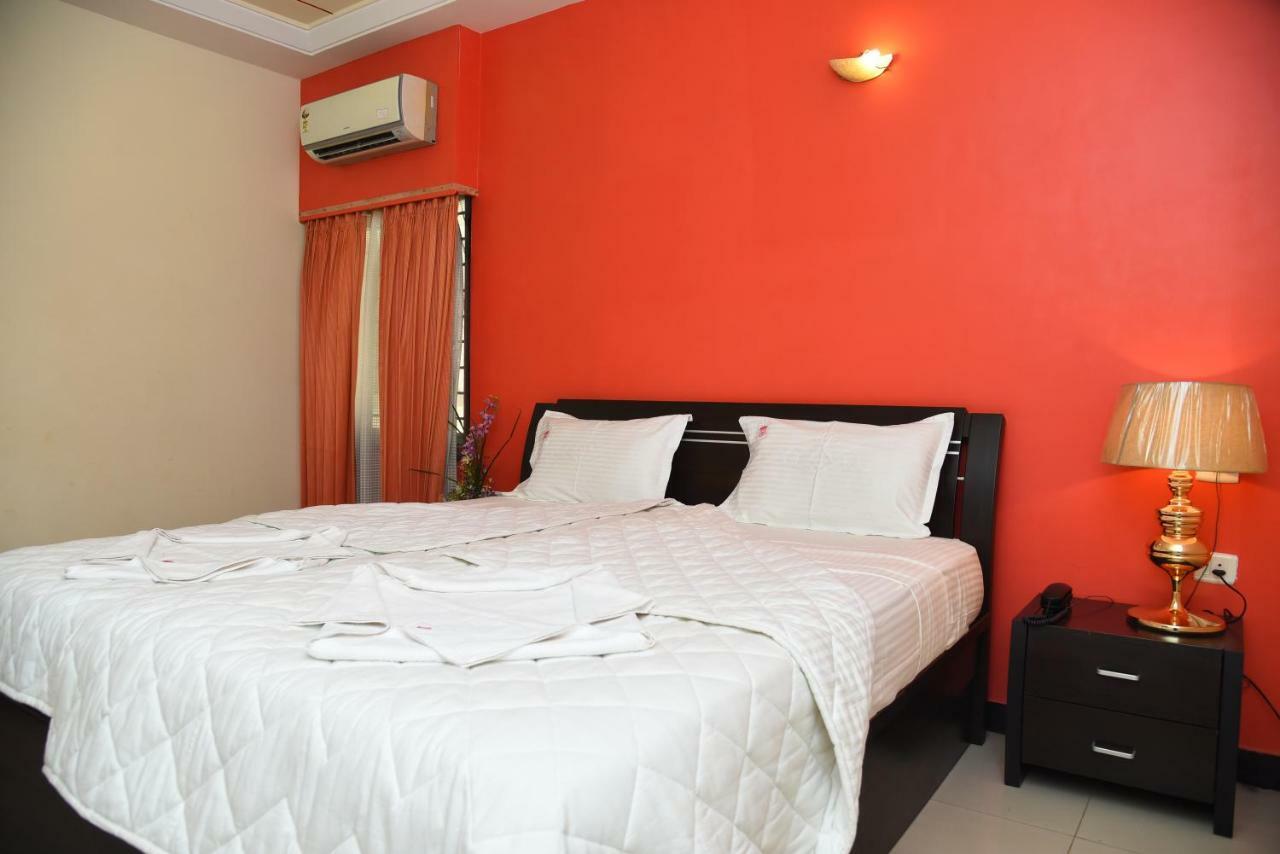 Hotel Subhalakshmi Palace Karaikkudi Esterno foto