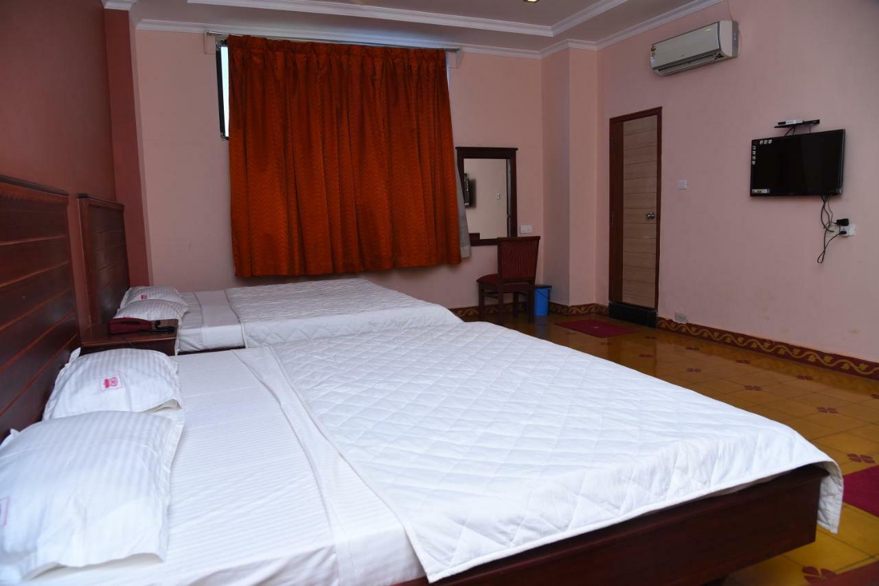 Hotel Subhalakshmi Palace Karaikkudi Esterno foto