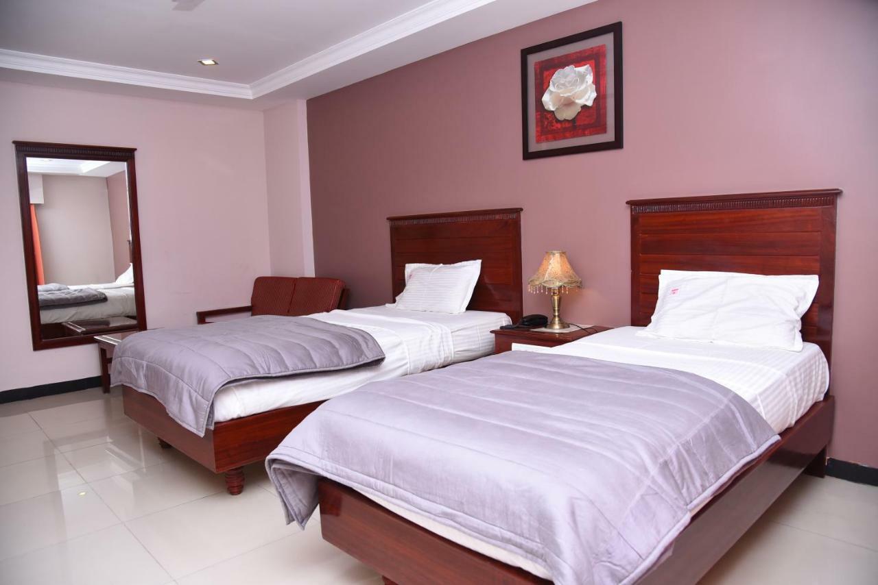 Hotel Subhalakshmi Palace Karaikkudi Esterno foto