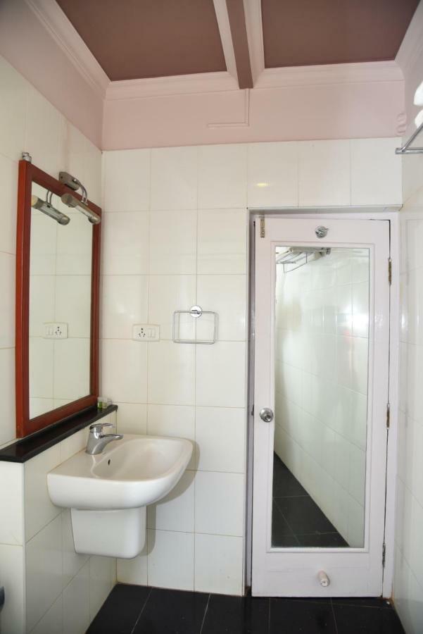 Hotel Subhalakshmi Palace Karaikkudi Esterno foto